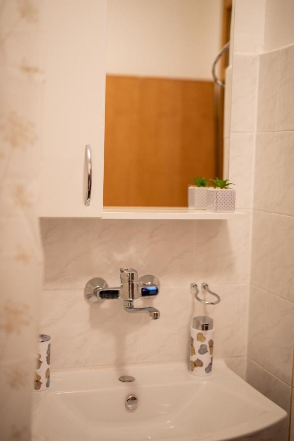 Apartman Ante Лівно Екстер'єр фото