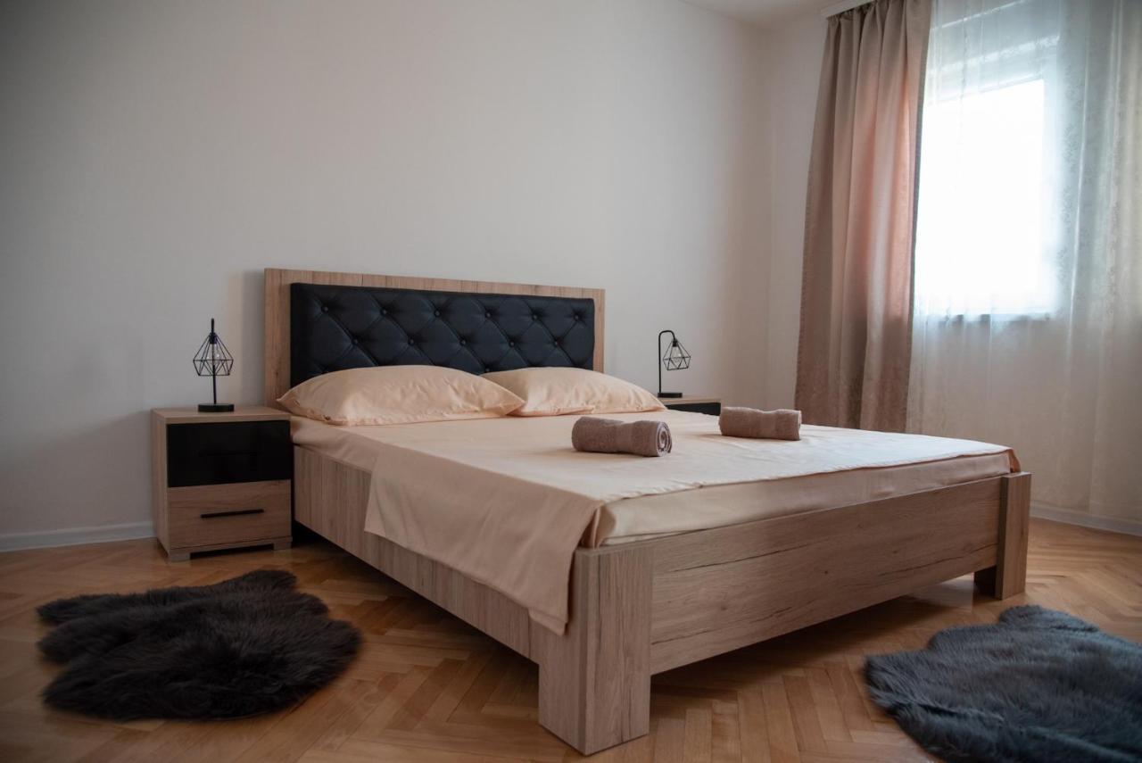 Apartman Ante Лівно Екстер'єр фото