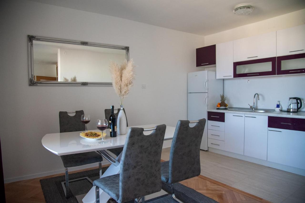 Apartman Ante Лівно Екстер'єр фото