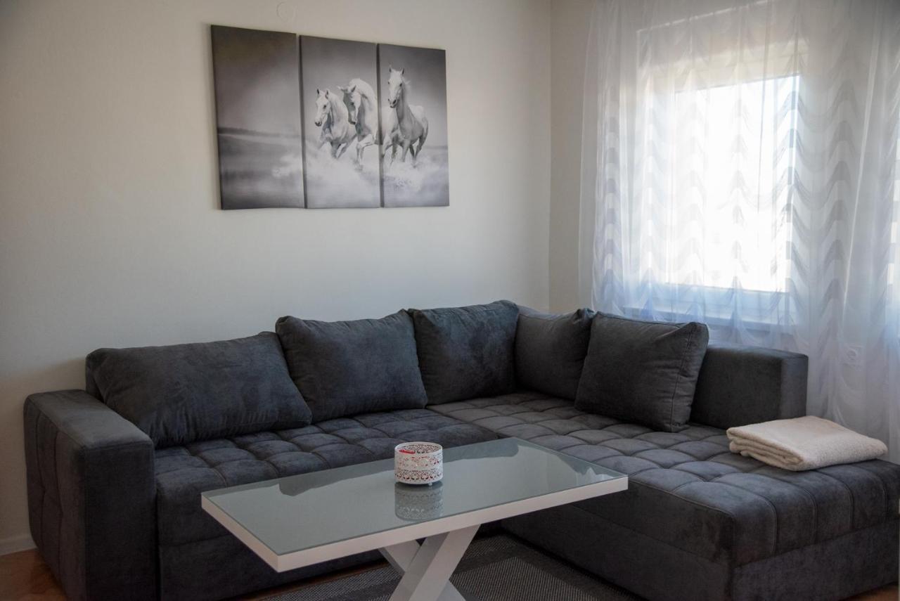 Apartman Ante Лівно Екстер'єр фото